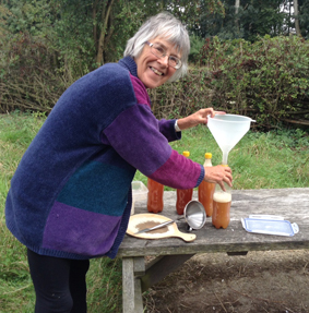 photo 4.JPGapple pressing 2014.JPGapplepressing2014